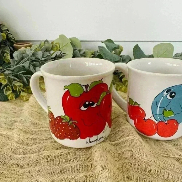 Nancy Lynn Daekor mugs Anthropomorphic Fruit Face ceramic coffee cup Berries 80s - Picture 4 of 10